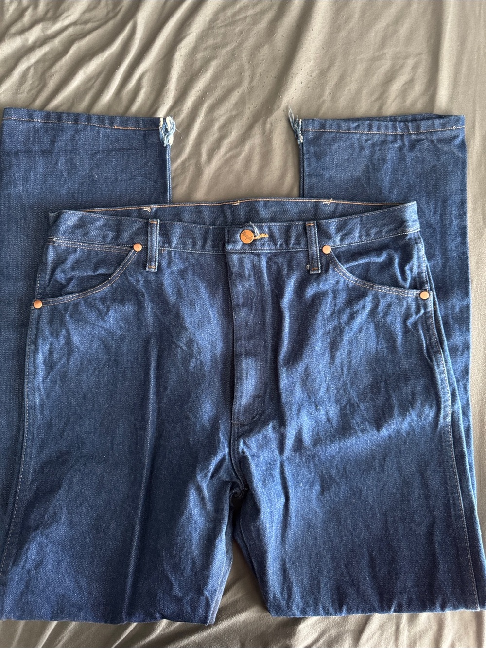 Wrangler Men’s Indigo Straight-Leg Jeans